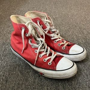 red heart converse size 8.5